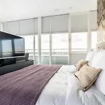 Apartment Bizstay Toren Oud Den Haag